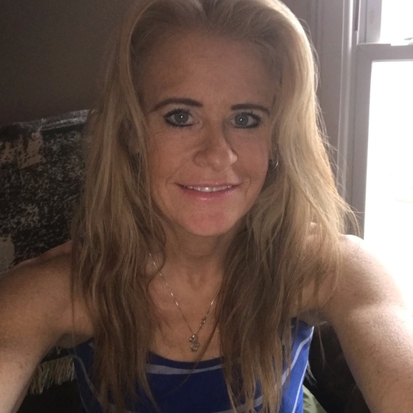 Meet your Posher, Barbara - Picture 2 of 3